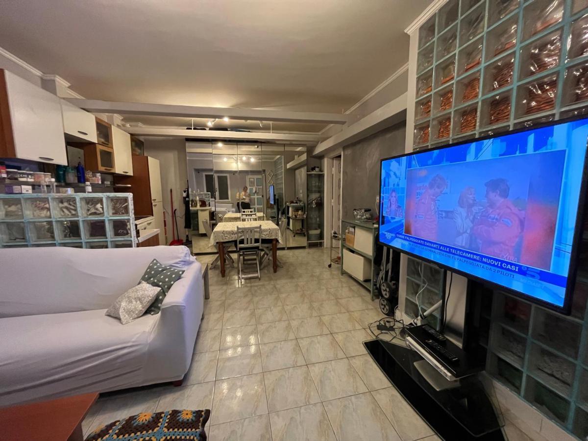 Affitto Due Camere, Due Bagni In Villa ローマ エクステリア 写真